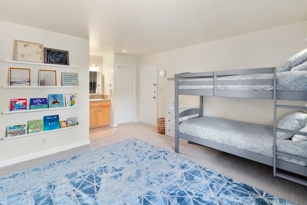 Bunk Room w/Ensuite Bathroom